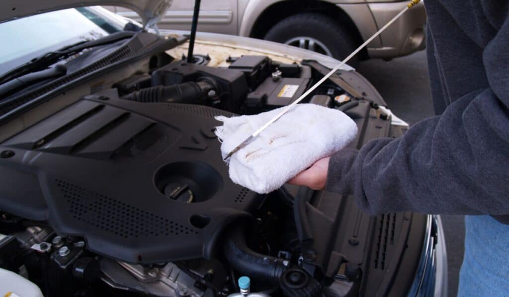 Why Does Your Engine Oil Turn Black & What Does It Mean? Four Wheel