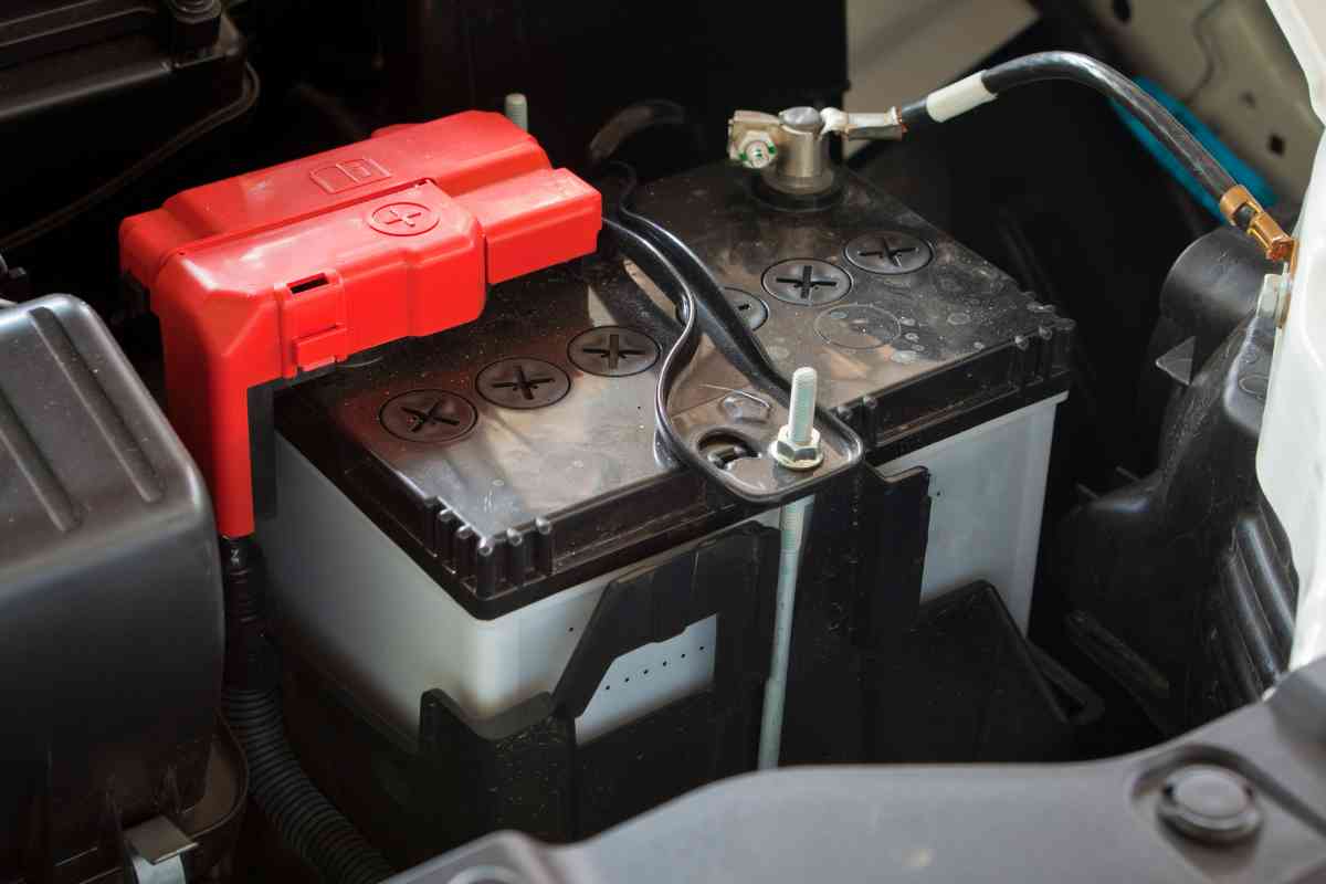 Do I need to disconnect my cars battery when changing a headlight 2 Should You Disconnect Your Car Battery When Changing A Headlight?