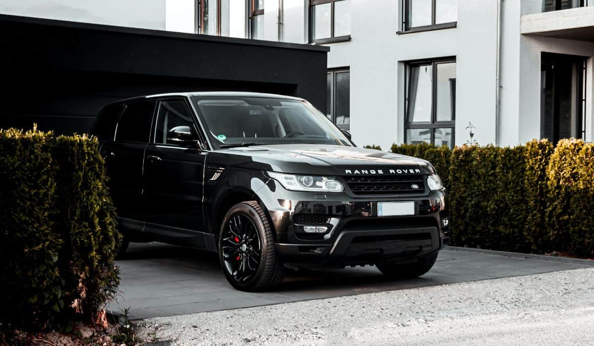 Range Rover in the parking