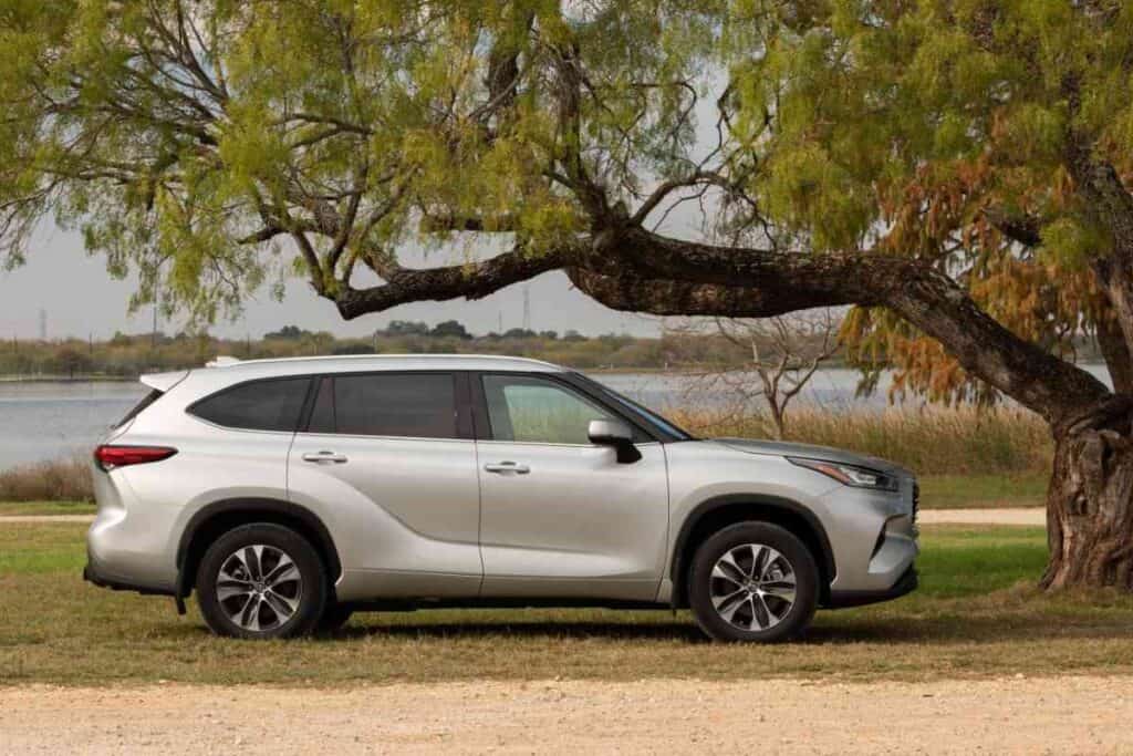 TOYOTA - Four Wheel Trends