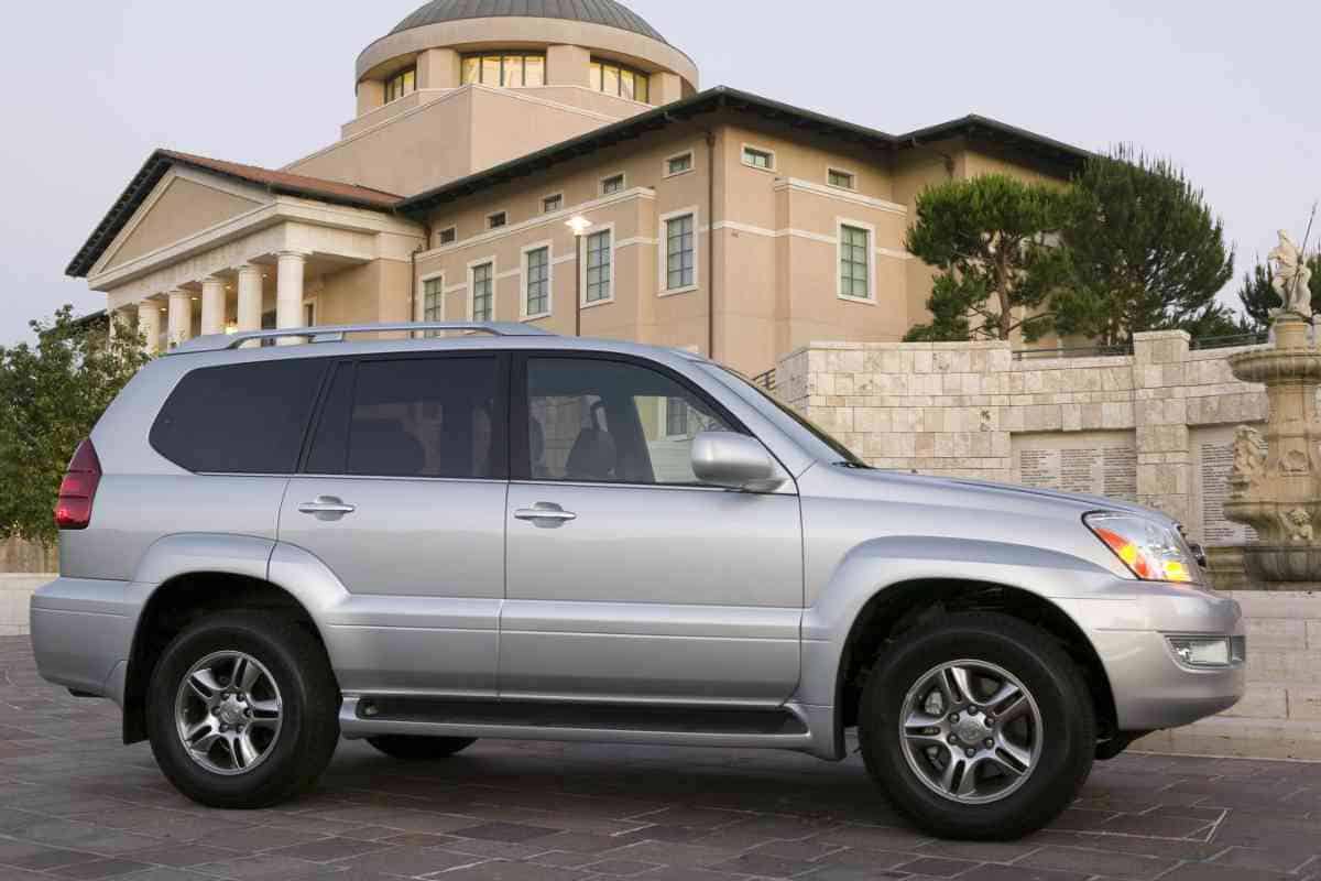 GX 460 by Lexus