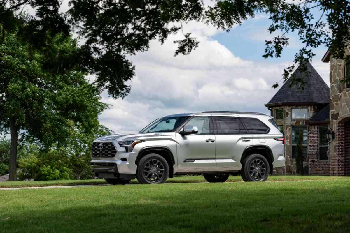 Toyota Sequoia towing capacity