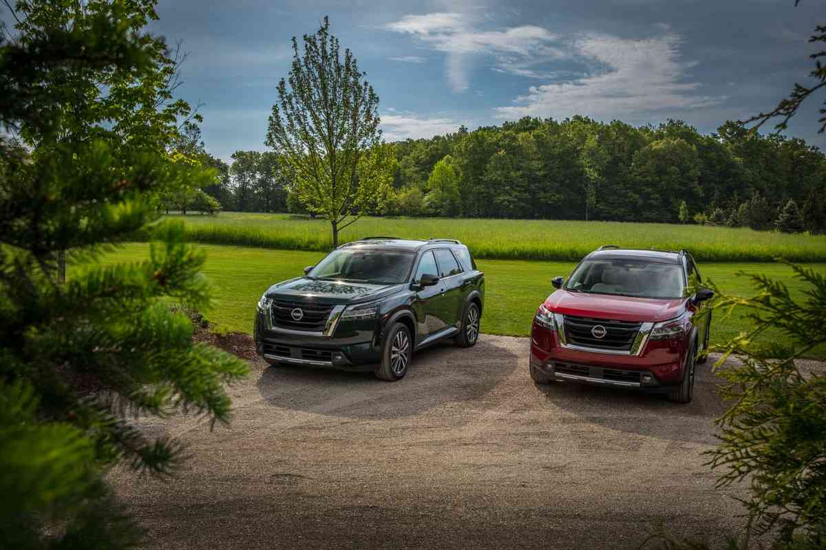 2023 nissan pathfinder vs 2023 toyota 4runner