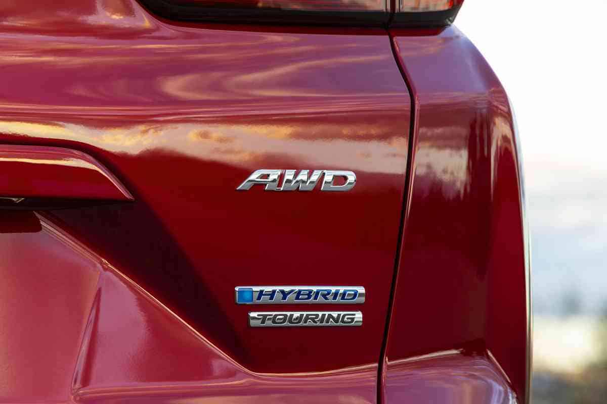 Honda CRV Hybrid vs Toyota RAV4 Hybrid Ultimate Comparison Guide