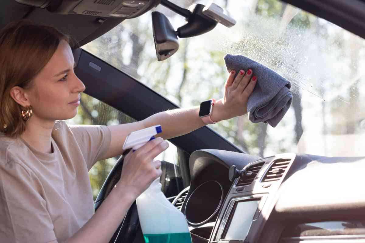 Windshield Maintenance and Repair 1 Windshield Maintenance and Repair: Ensuring Clear Visibility and Safety for Your Drive