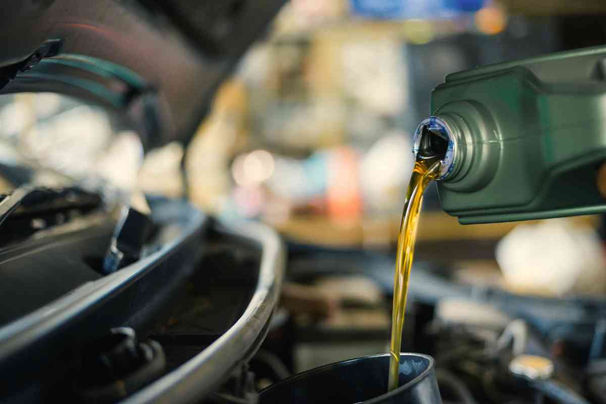 What Oil Do GM Dealers Use In Duramax Engines 1 1 What Oil Do GM Dealers Use in Duramax? A Comprehensive Guide to Duramax Oil Choices