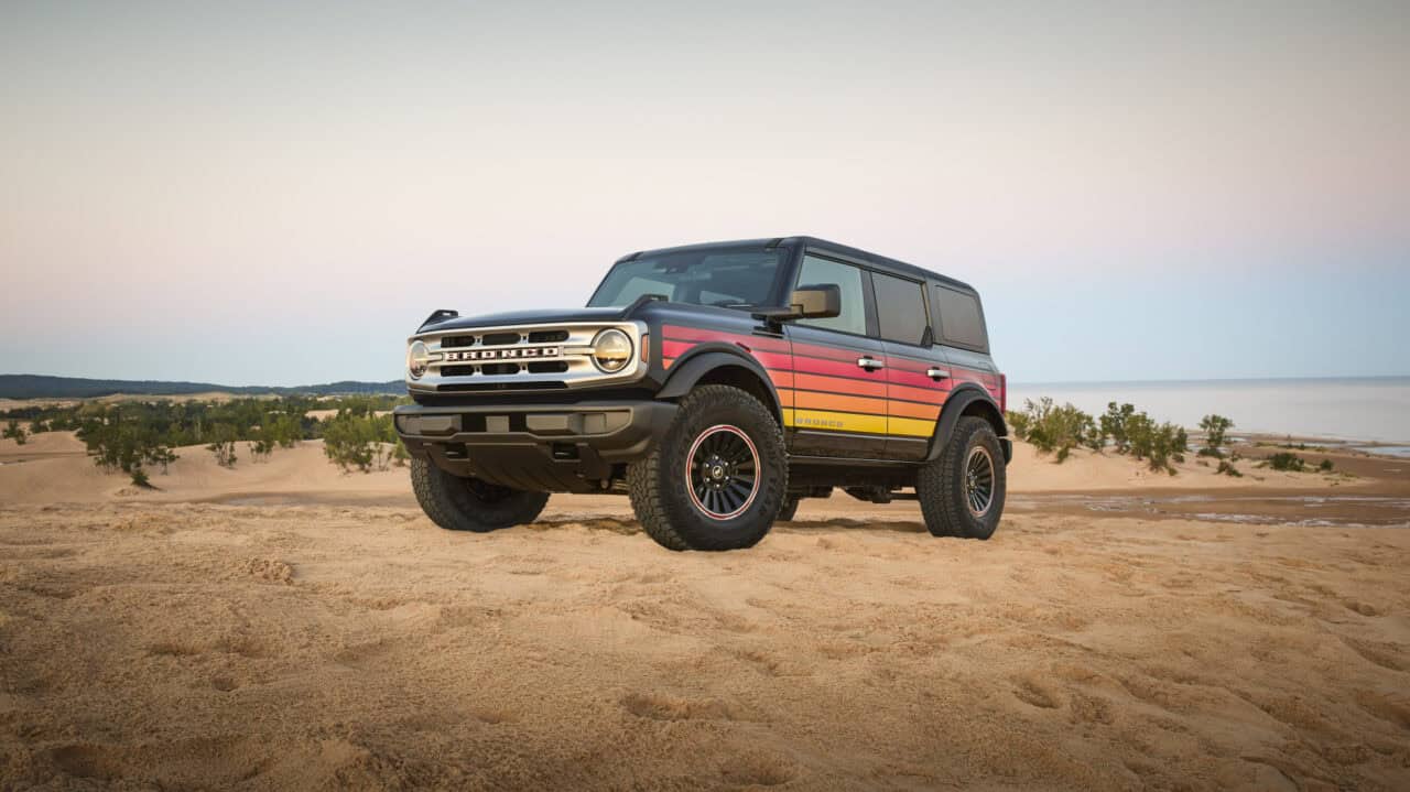 svg%3E Ford Bronco Revives Retro Style with New Free Wheeling Package for 2025
