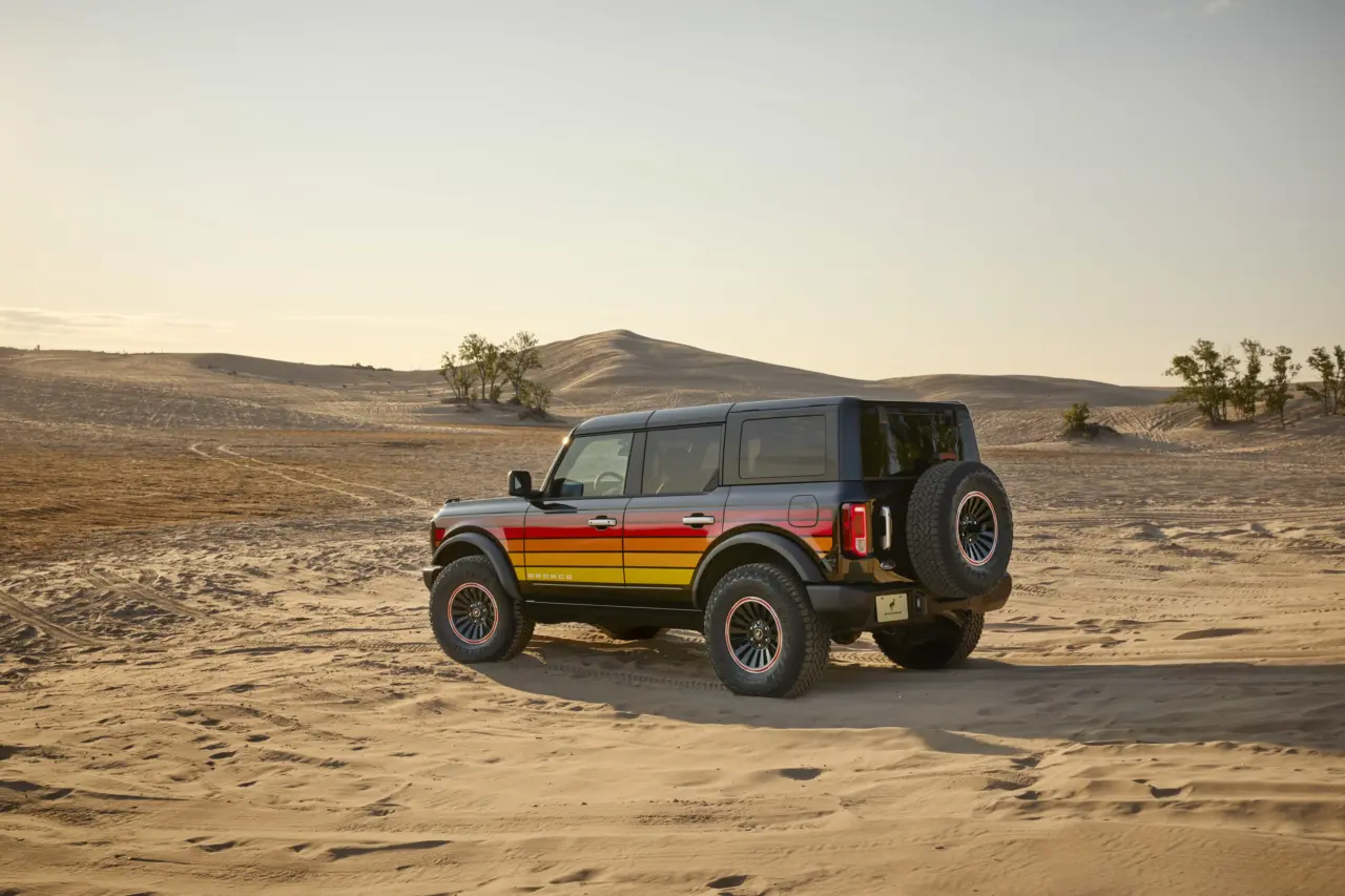 svg%3E Ford Bronco Revives Retro Style with New Free Wheeling Package for 2025