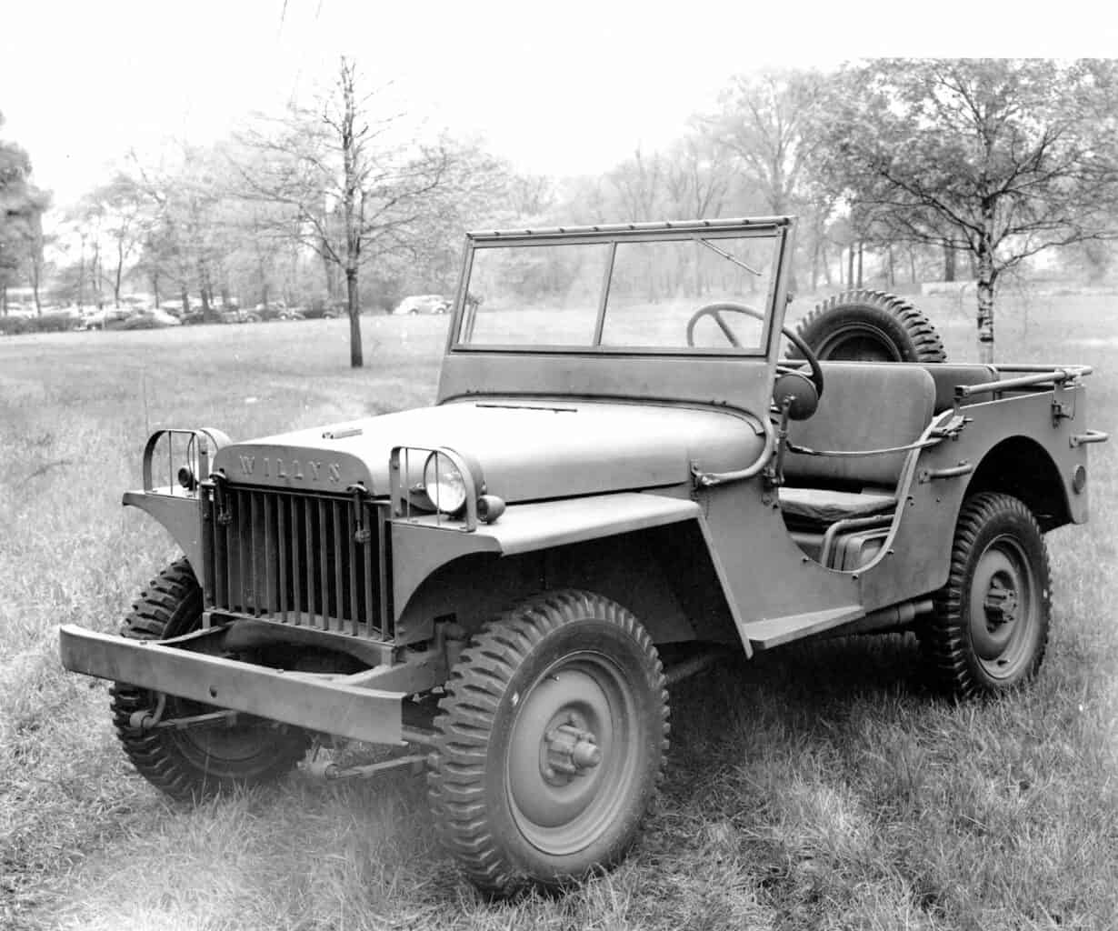 HS941 002JP The Willys Jeep That Won the War: How a Simple Design Became the Backbone of U.S. Military Mobility