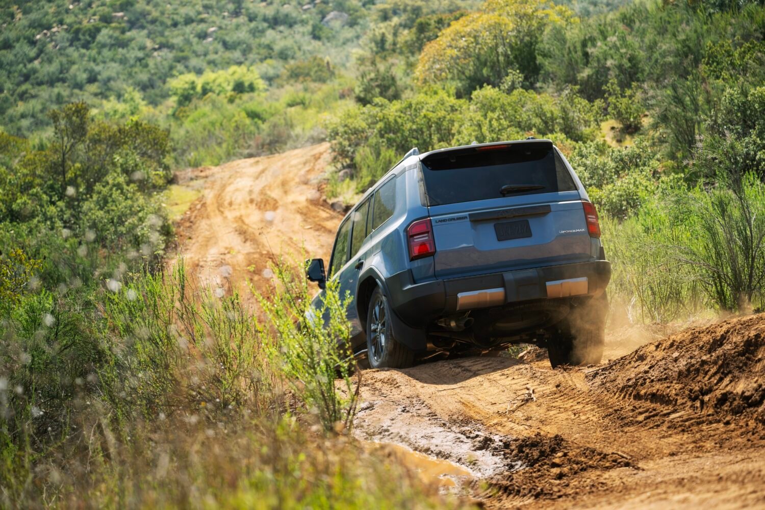 2025 LandCruiser HeritageBlue 006 1500x1000 1 Toyota's 2025 Land Cruiser: A Bold New Chapter for a 67-Year-Old Off-Road Icon