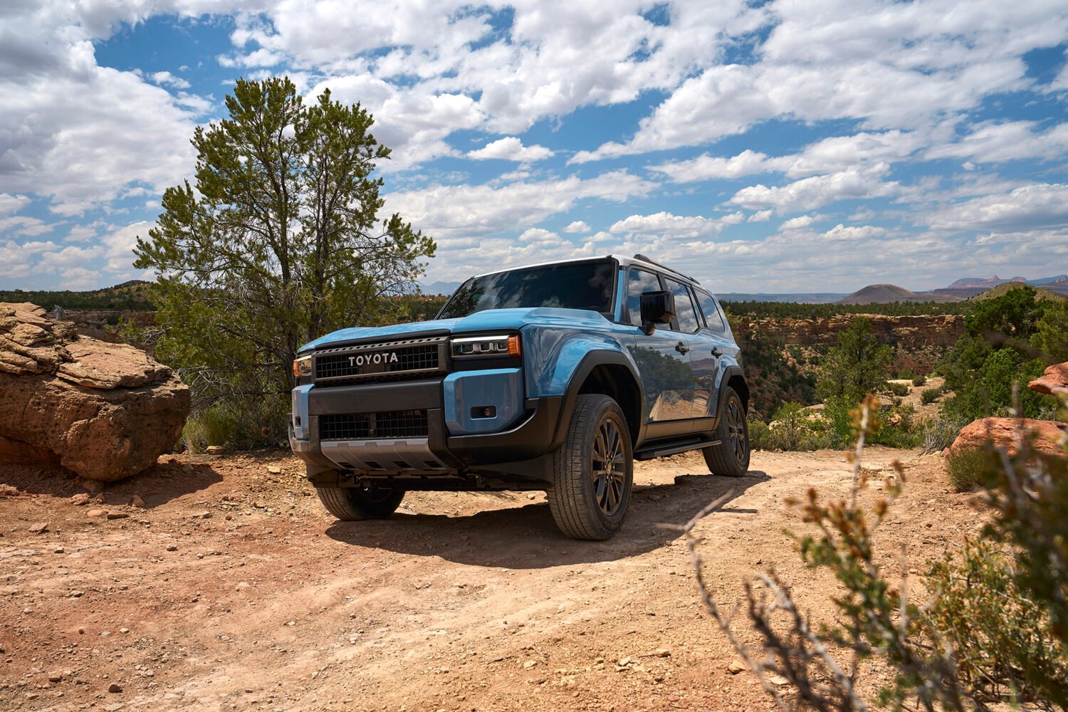 2025 Toyota Land Cruiser 005 1500x1000 1 Toyota's 2025 Land Cruiser: A Bold New Chapter for a 67-Year-Old Off-Road Icon