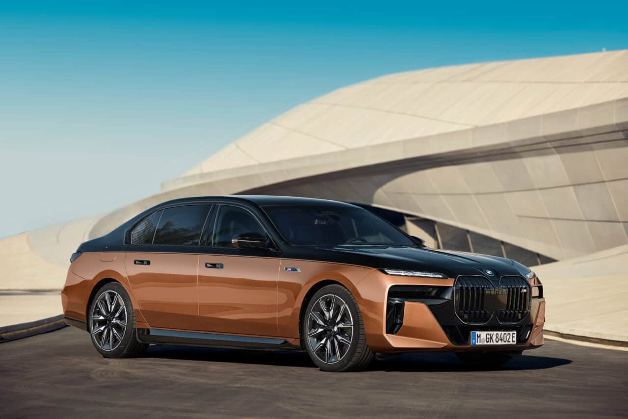 Photo of a 2025 BMW i7 M70 xDrive